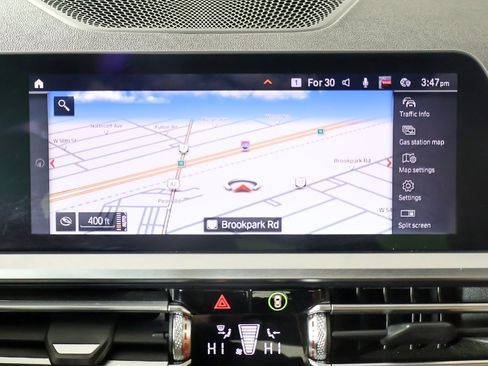 Used 2021 BMW 330i xDrive Sedan w/ Premium Package image 42