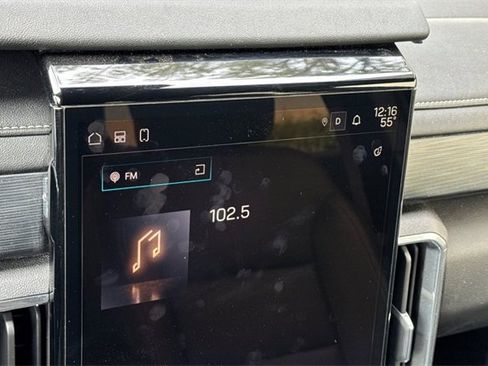 Used 2024 GMC Acadia Elevation image 27