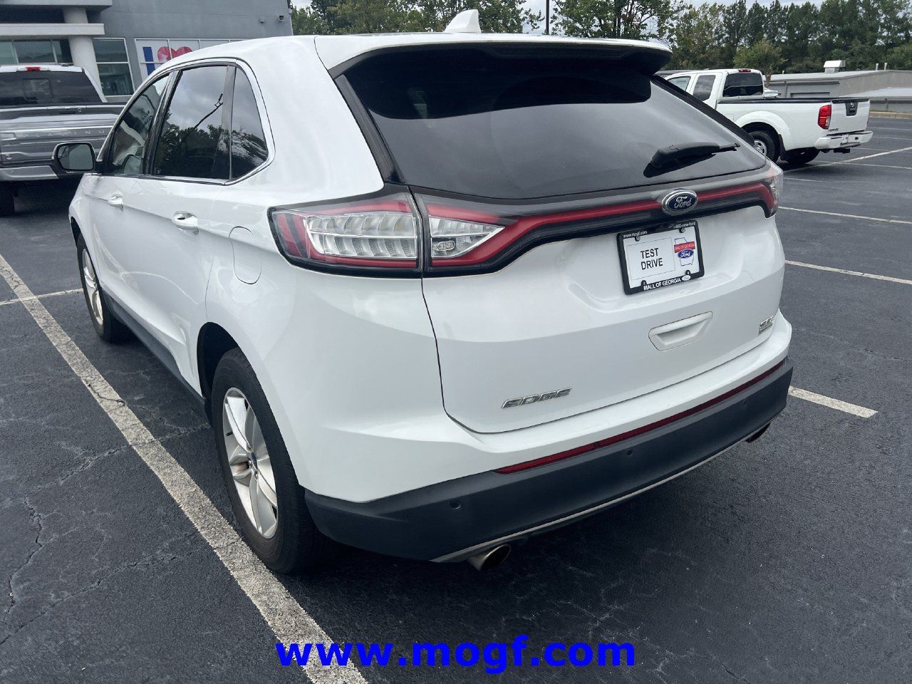 Used 2016 Ford Edge SEL FWD image 2