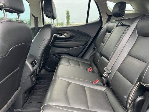 Used 2020 GMC Terrain Denali w/ Denali Premium Package FWD image 11