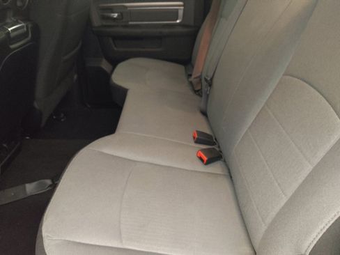 Used 2022 RAM 1500 Classic SLT RWD image 18