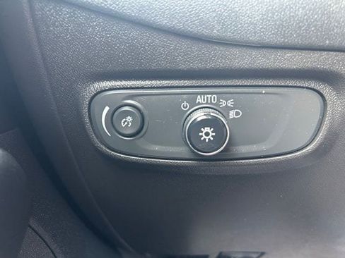 Used 2023 Chevrolet Equinox LS w/ LS Convenience Package AWD/4WD image 21