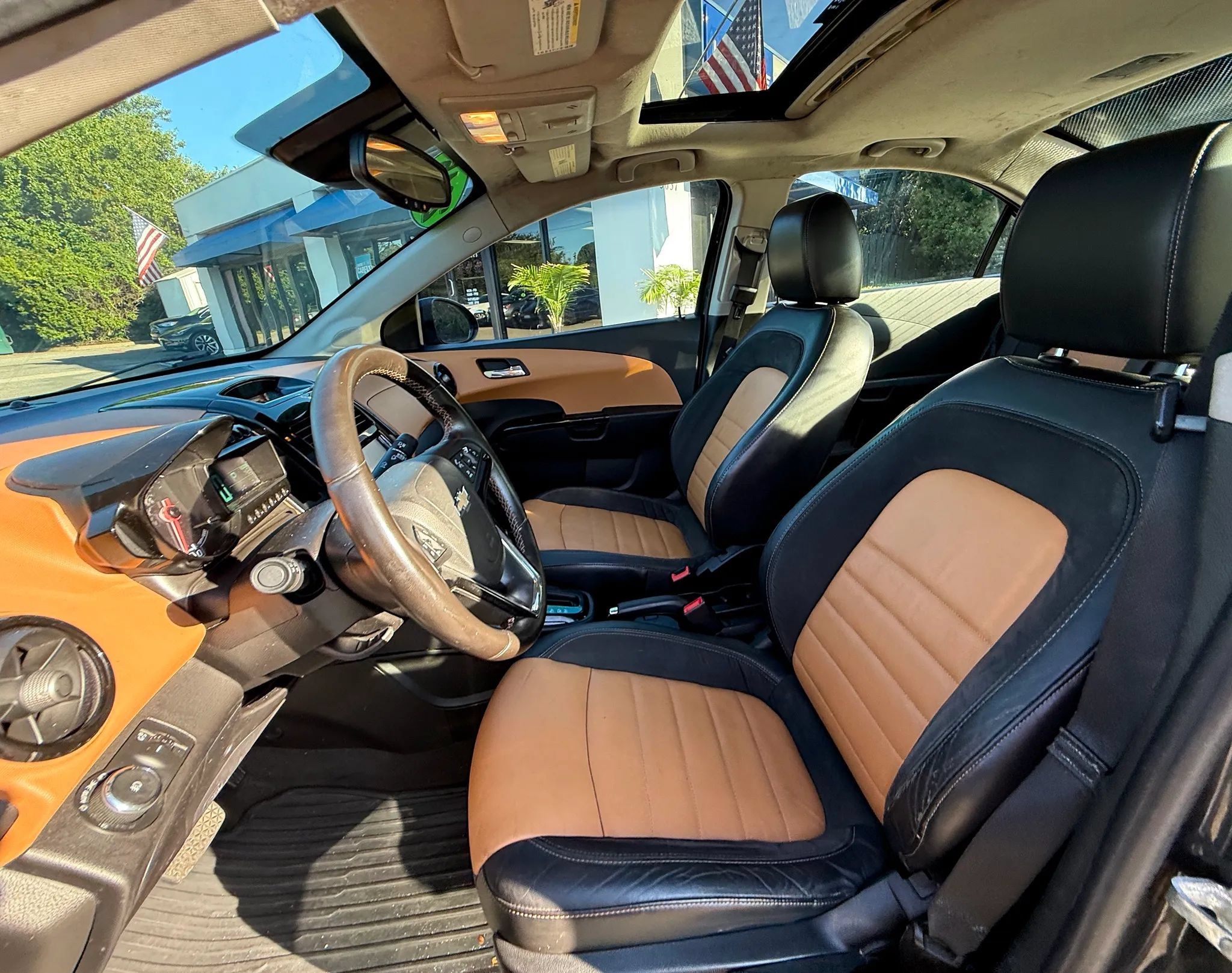 Used 2015 Chevrolet Sonic LTZ w/ Dusk Package FWD image 30
