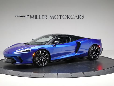 New 2025 McLaren GTS image 2