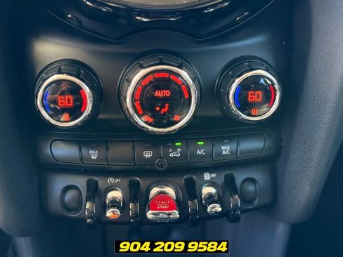 Used 2015 MINI Cooper 4-Door Hardtop FWD image 14