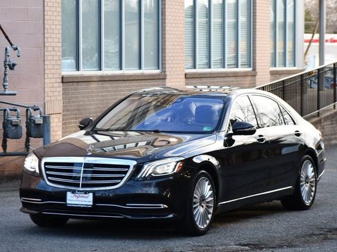 Used 2018 Mercedes-Benz S 560 4MATIC Sedan image 3