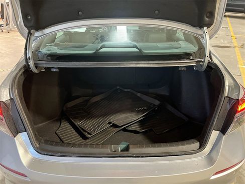 Used 2025 Honda Civic Sport Touring image 27