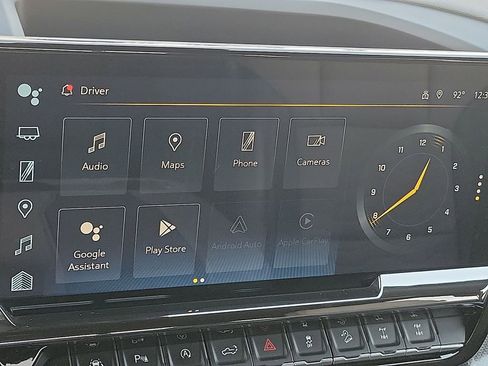 Used 2023 Chevrolet Silverado 1500 ZR2 w/ Technology Package image 19