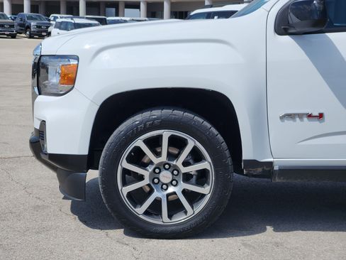 Used 2022 GMC Canyon AT4 AWD/4WD image 9