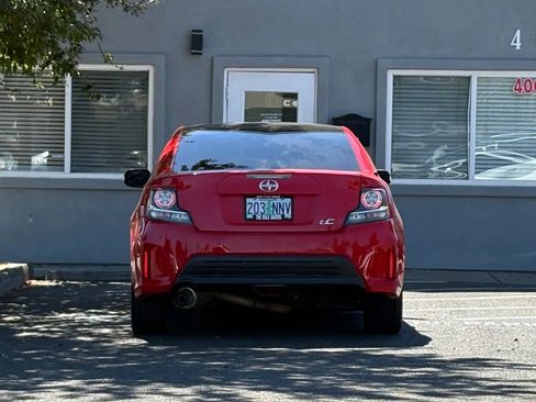 Used 2014 Scion tC FWD image 6