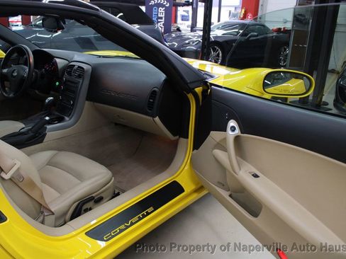Used 2007 Chevrolet Corvette Coupe w/ Preferred Equipment Group RWD image 35