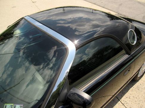 Used 2002 Ford Thunderbird image 17