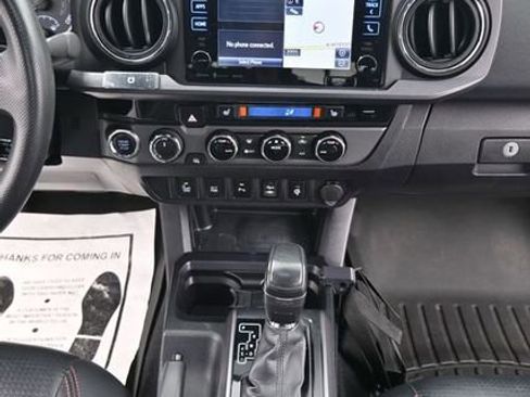 Used 2017 Toyota Tacoma TRD Pro image 15
