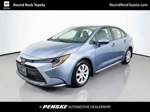 Used 2025 Toyota Corolla LE image 1