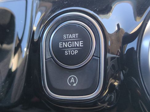 Used 2022 Mercedes-Benz GLA 250 image 29