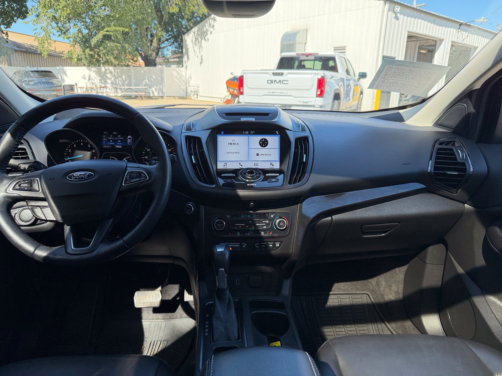 Used 2017 Ford Escape Titanium w/ Equipment Group 301A FWD image 27