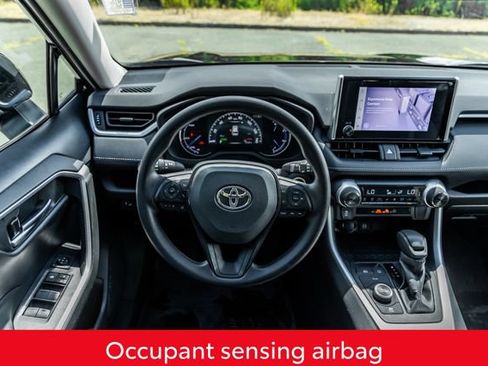 Used 2023 Toyota RAV4 AWD Hybrid image 31