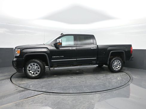 Used 2016 GMC Sierra 2500 Denali w/ Duramax Plus Package image 43