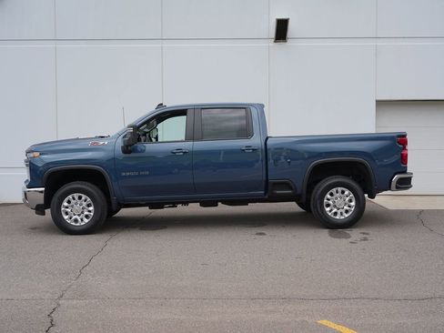 Used 2024 Chevrolet Silverado 3500 LT w/ All Star Edition AWD/4WD image 6