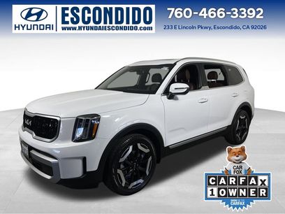 Used 2023 Kia Telluride EX w/ EX Captain's Chair Package