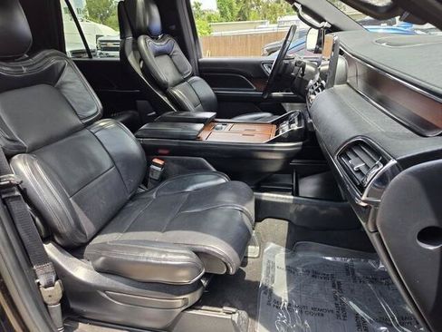 Used 2020 Lincoln Navigator Reserve w/ Luxury Package AWD/4WD image 23