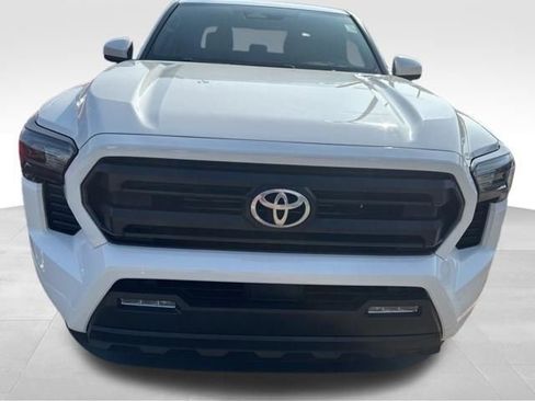 Used 2024 Toyota Tacoma SR5 RWD image 9