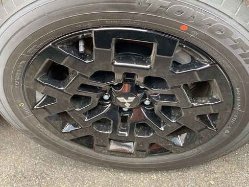 New 2025 Mitsubishi Outlander Trail Edition image 8