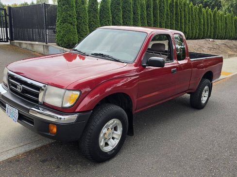 Used 1998 Toyota Tacoma 4x4 Xtracab w/ Convenience Pkg image 1