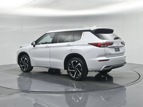 Used 2024 Mitsubishi Outlander SEL FWD image 6