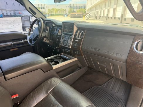 Used 2015 Ford F250 Platinum AWD/4WD image 13