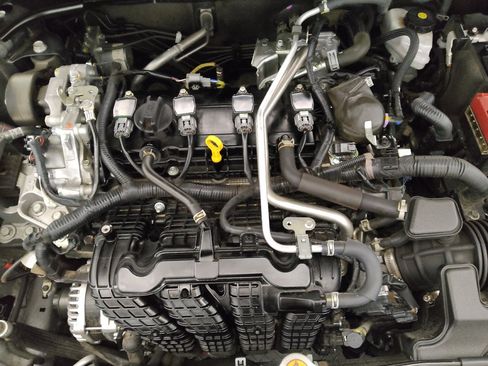 Used 2025 Nissan Altima 2.5 SV FWD image 30
