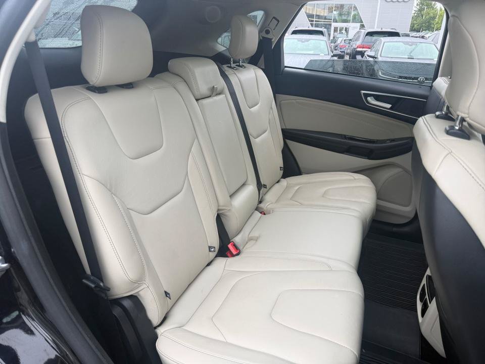 Used 2019 Ford Edge Titanium w/ Cold Weather Package AWD/4WD image 29
