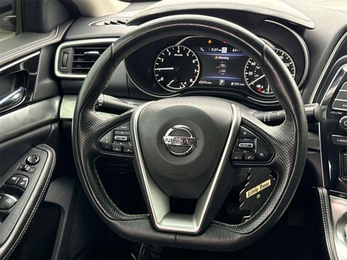 Used 2021 Nissan Maxima 3.5 SV image 12