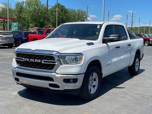 Used 2023 RAM 1500 Big Horn AWD/4WD image 2
