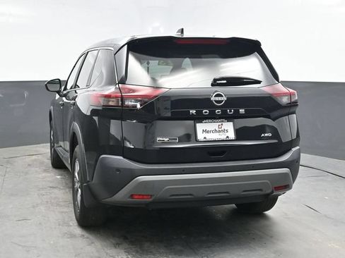 Used 2023 Nissan Rogue S AWD/4WD image 5