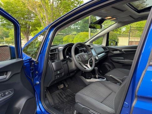 Used 2018 Honda Fit EX image 19