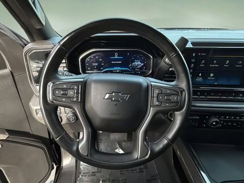 Used 2024 Chevrolet Silverado 2500 ZR2 w/ Technology Package AWD/4WD image 11