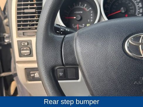 Used 2008 Toyota Tundra 4x4 CrewMax image 11