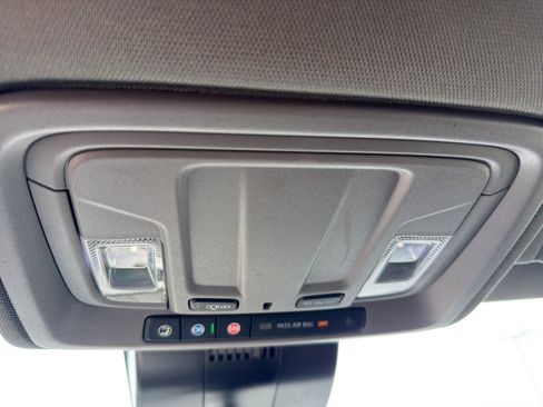 Used 2022 Chevrolet Silverado 1500 W/T w/ WT Value Package image 23