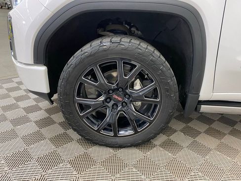 Used 2022 GMC Sierra 1500 Denali w/ Denali Premium Package image 4