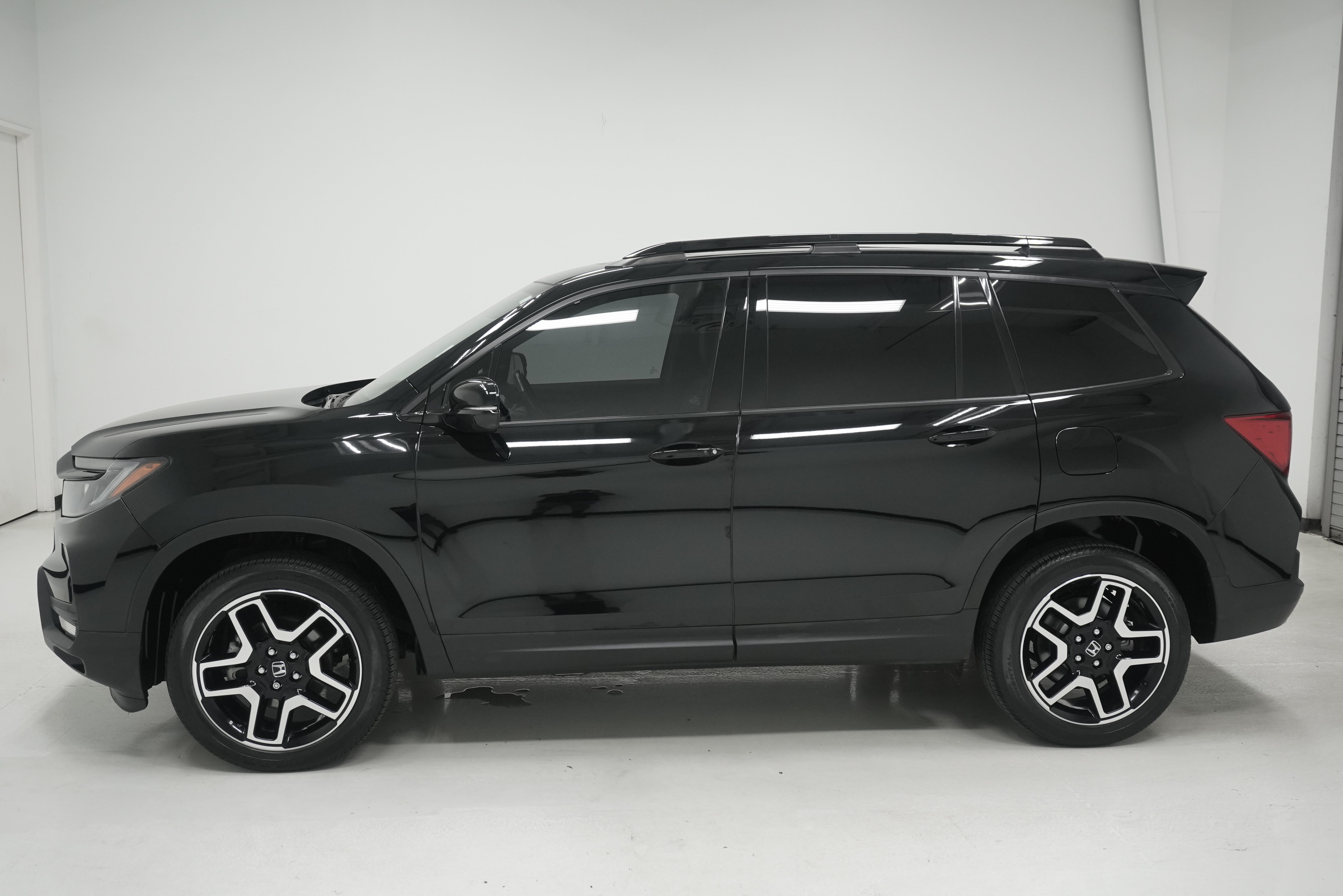 Used 2022 Honda Passport Elite image 7
