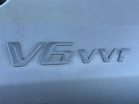 Used 2023 Buick Enclave Essence w/ LPO, Floor Liner Package AWD/4WD image 33
