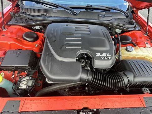 Used 2019 Dodge Challenger SXT w/ Plus Package image 26