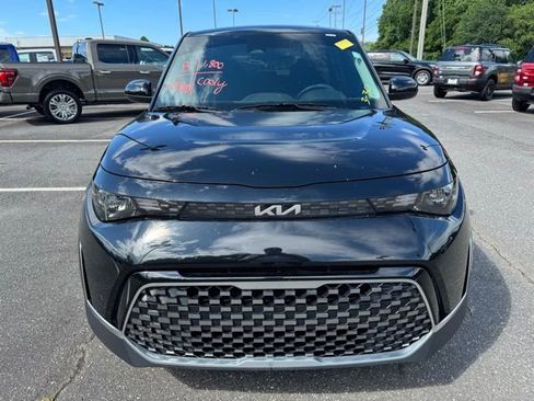 Used 2024 Kia Soul EX FWD image 2