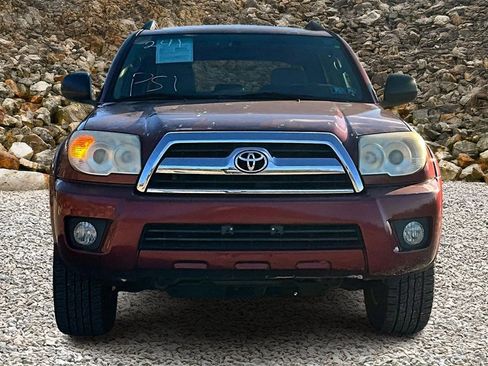 Used 2008 Toyota 4Runner SR5 image 3