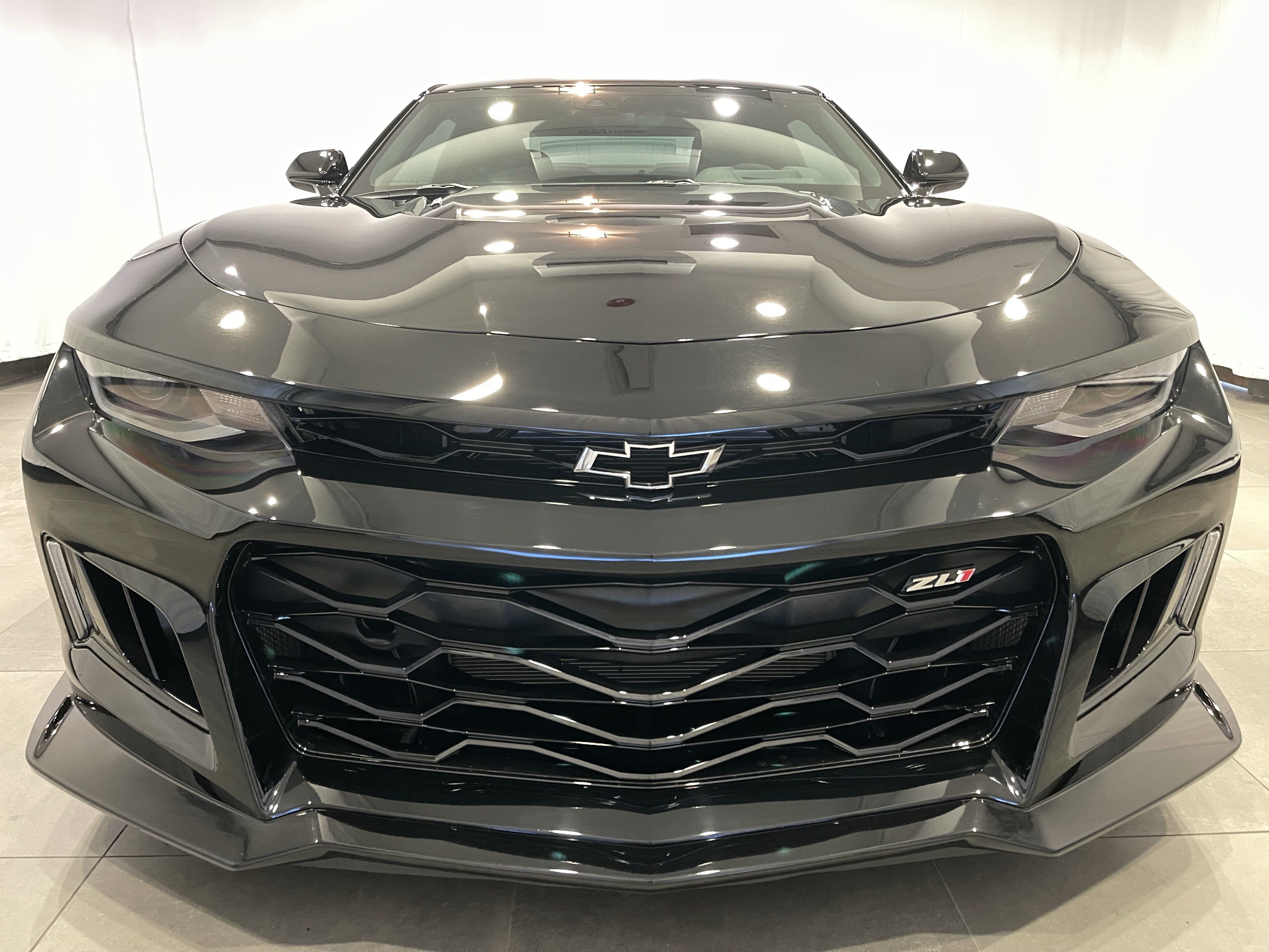Used 2023 Chevrolet Camaro ZL1 RWD image 2