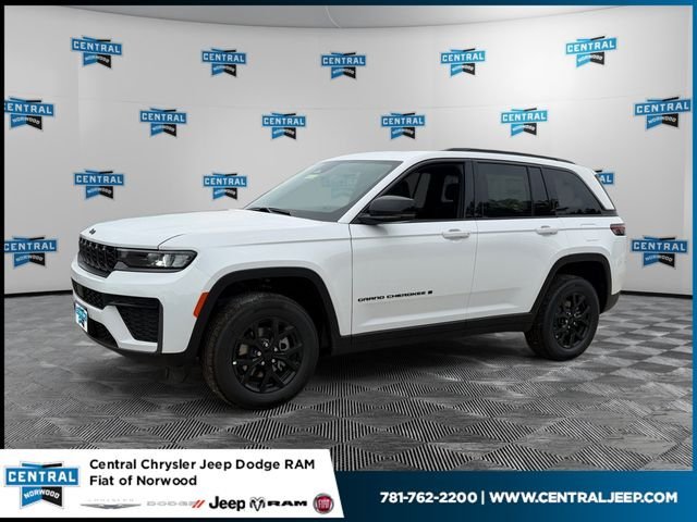 New 2026 Jeep Grand Cherokee Altitude AWD/4WD image 1