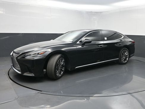 Used 2020 Lexus LS 500 w/ Accessory Package (Z2) RWD image 21