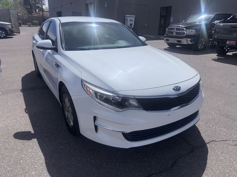 Used 2018 Kia Optima LX image 1