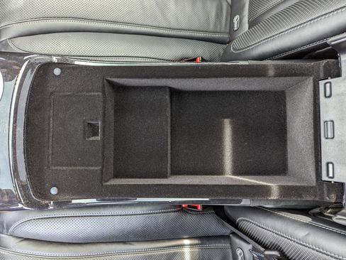 Used 2019 Mercedes-Benz S 560 4MATIC Sedan image 46